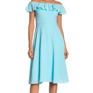 HP Betsey Johnson Off The Shoulder Crepe Dress